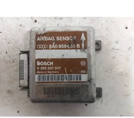 Audi A4 S4 B5 8D Airbag control unit/module 8A0959655B 0285001037 95T0033071
