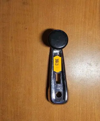 Mercedes-Benz 200 300 W123 Front door window winding handle 