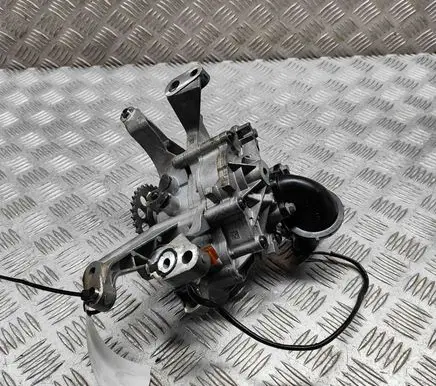 Jaguar XF X260 Oil pump G4D36L079J