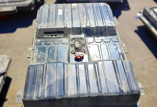 Nissan Leaf I (ZE0) Hybrid / electric car battery 295B05SH1A