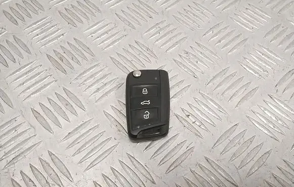 Volkswagen Golf VII Ignition key/card 5G0959752