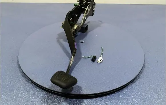 Toyota Verso-S Accelerator throttle pedal