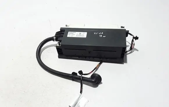 Volvo XC60 Hybrid / electric car battery 32300454