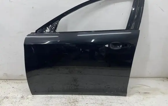 Alfa Romeo Giulietta Front door