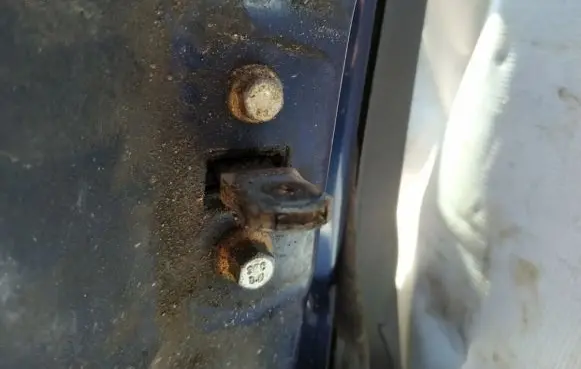 Seat Cordoba (6K) Front door check strap stopper 