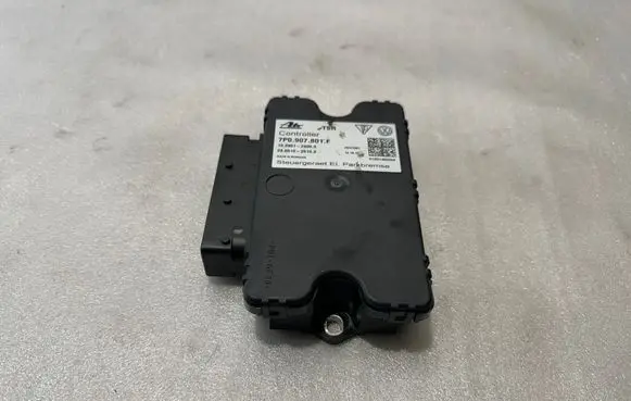Porsche Cayenne (92A) Hand brake control module 7P0907801F 7P0907801