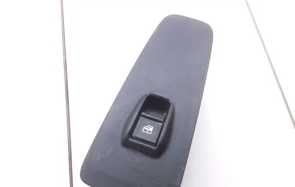 Peugeot Boxer Electric window control switch 07356765190 30171231