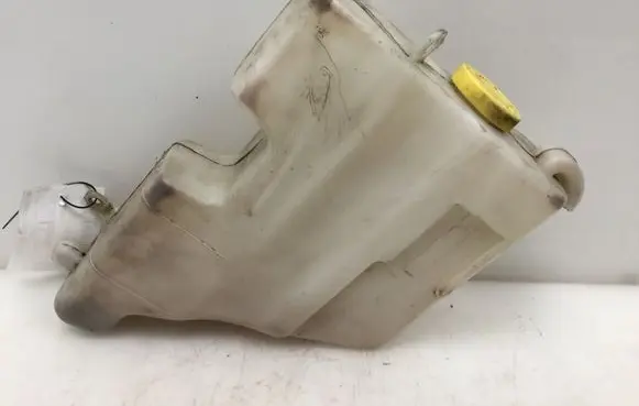 Nissan Terrano Coolant expansion tank/reservoir 217107F410