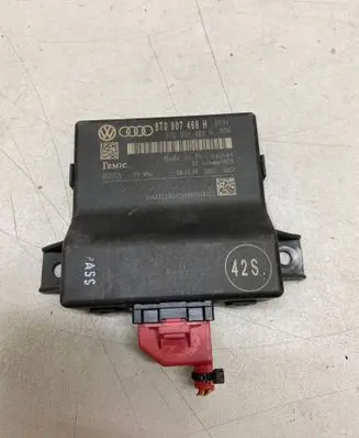 Audi A4 S4 B8 8K Gateway control module 8T0907468H 403221