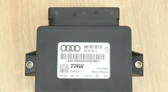 Audi Q5 SQ5 Hand brake control module 8K0907801N