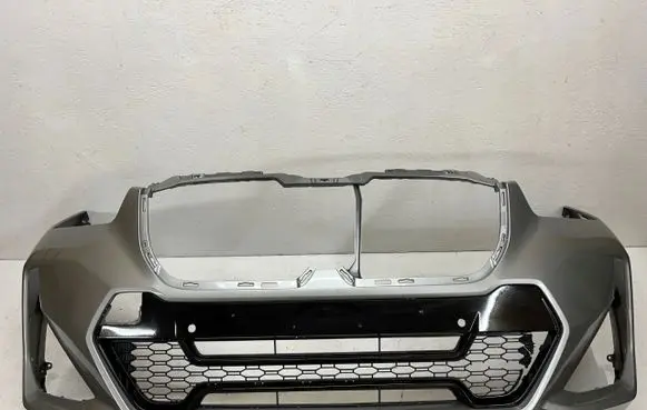 BMW X1 U11 Front grill 8601652