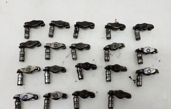 Mercedes-Benz S W221 Other cylinder head part A6420500133