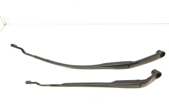 Hyundai i30 Front wiper blade arm 