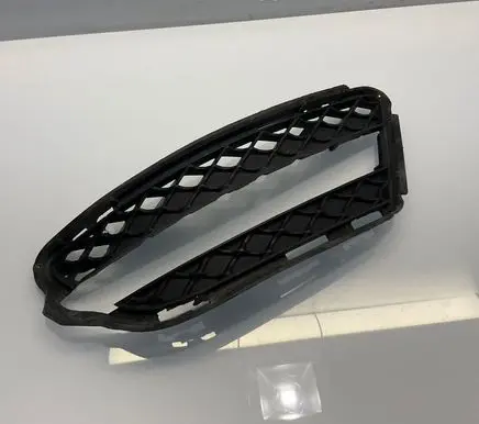 Mercedes-Benz S W221 Front fog light trim/grill A2218851722 2218851722
