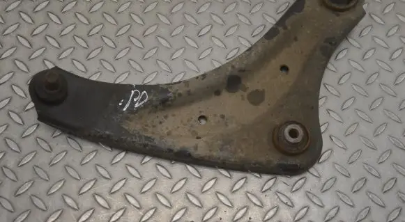 Nissan Juke I F15 Front lower control arm/wishbone