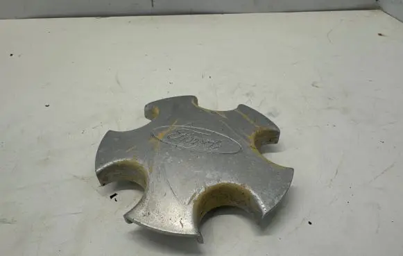 Ford Galaxy Original wheel cap A95VWX1137BA 5030052