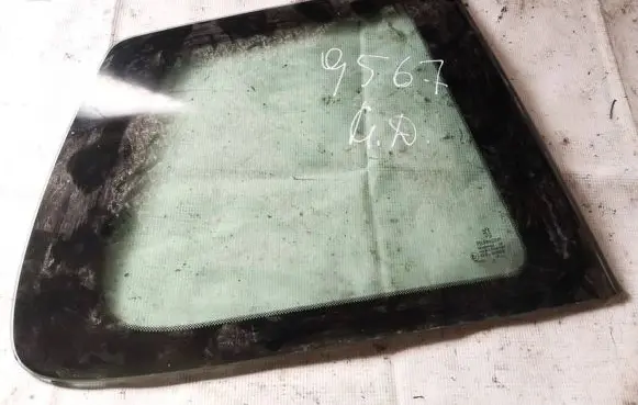 Peugeot 206 Rear side window as2