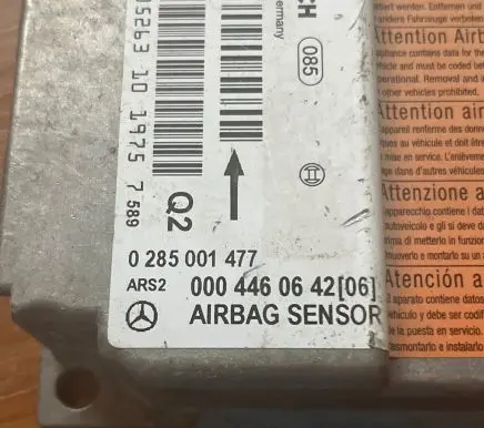 Mercedes-Benz Sprinter W901 W902 W903 W904 Airbag control unit/module A004460642 0285001477