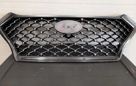 Hyundai Tucson TL Glove box
