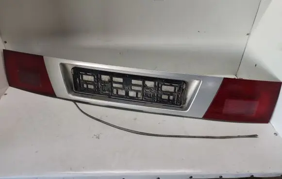 Seat Alhambra (Mk1) Trunk door license plate light bar 