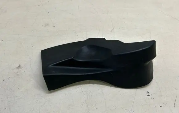 Porsche Cayenne (92A) Rear/tail light trim molding 7P5823315