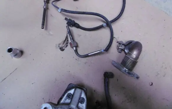 Mercedes-Benz S W221 Exhaust gas temperature sensor A0081532728