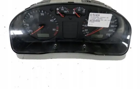 Volkswagen PASSAT B5 Speedometer (instrument cluster) 3B1919860C