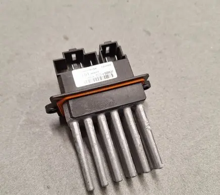 Chrysler 300 - 300C Heater blower motor/fan resistor 05061587AA F011500010 121704
