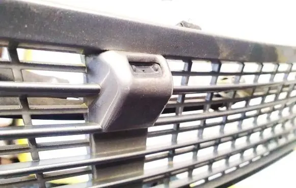 Mercedes-Benz R W251 Windshield washer spray nozzle 