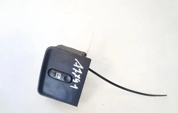 Nissan Primera Central locking switch button 68485ba10