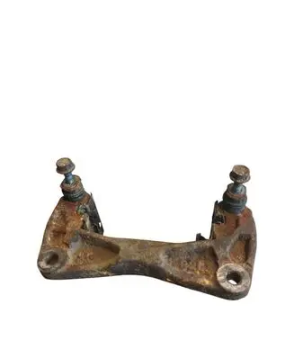 Subaru Legacy Front Brake Caliper Pad/Carrier 