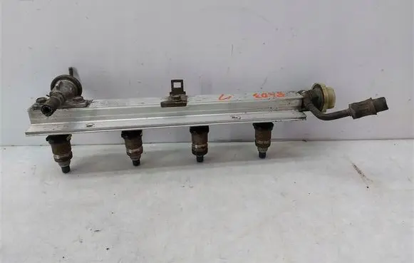 Honda Civic Fuel main line pipe 
