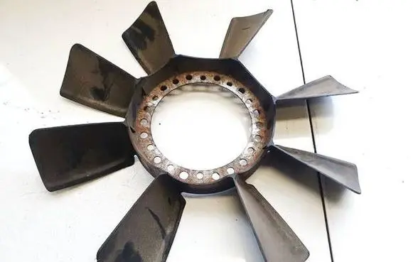 Volkswagen PASSAT B5 Fan impeller 078121301e