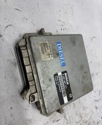 BMW 5 E34 Engine control unit/module 2244771 0281001175