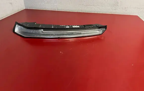 BMW iX Tailgate rear/tail lights 5A81743 H75A8174302