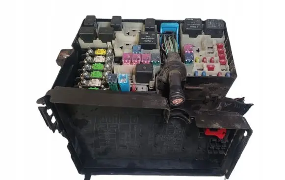 Mazda 3 I Fuse box set 3M5T14A142AB