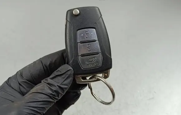 SsangYong Rexton Ignition key/card 8751036550