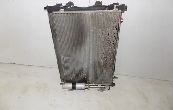 Nissan Qashqai Radiator set frsg57xxaaa2g1