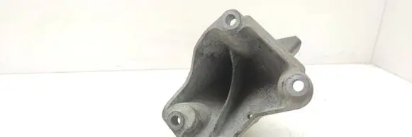 BMW 1 E81 E87 Engine mounting bracket 6781916 13807410 156782037