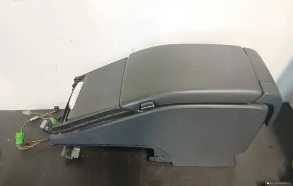 Volvo V70 Armrest JC390227 1337090