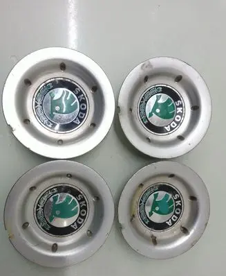 Skoda Octavia Mk1 (1U) Original wheel cap 1U0601149A