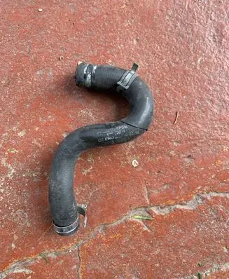 Audi A6 S6 C6 4F Engine coolant pipe/hose