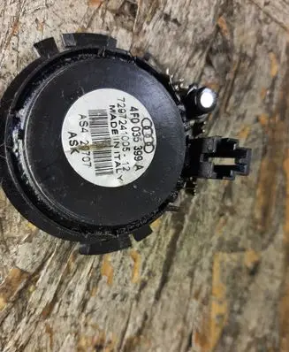 Audi A6 S6 C6 4F Front door high frequency speaker 4F0035399A