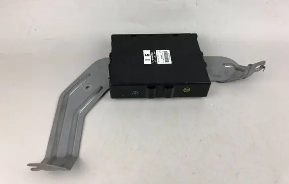 Subaru Outback Engine control unit/module 22765AA04A