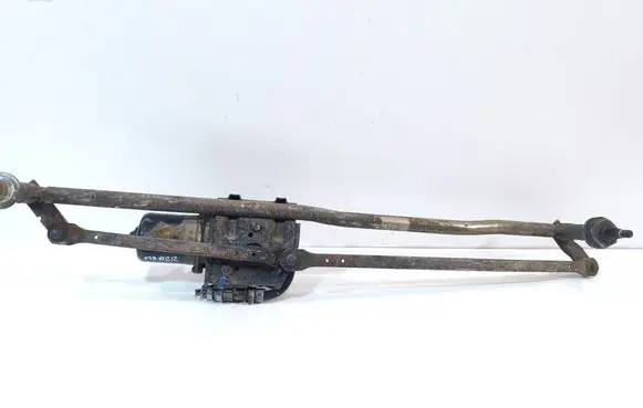 Front wiper linkage and motor