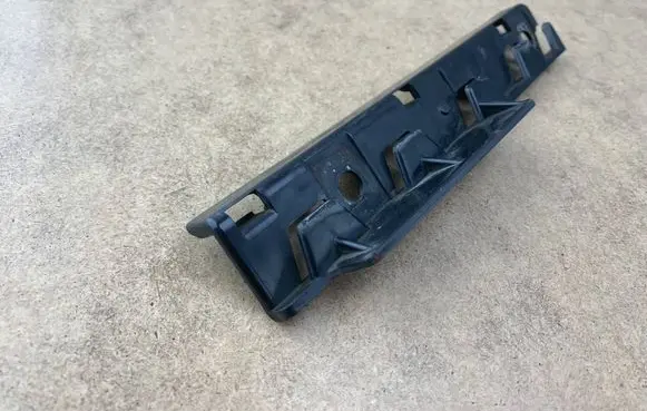 BMW 5 E60 E61 Front bumper mounting bracket 7066227 51717066227