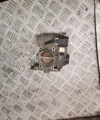 Opel Zafira B Throttle valve 055559227