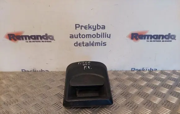 Iveco Daily 35.8 - 9 Front door exterior handle