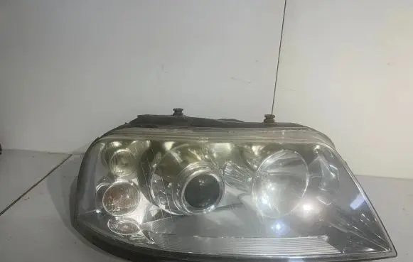 Volkswagen Sharan Headlight/headlamp 1305239195