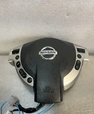 Nissan Qashqai+2 Trunk lid opening control unit 